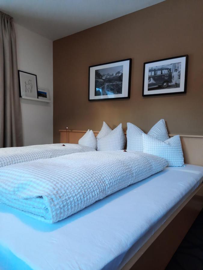 Valbella Bed & Breakfast พาร์เตอเนน ภายนอก รูปภาพ