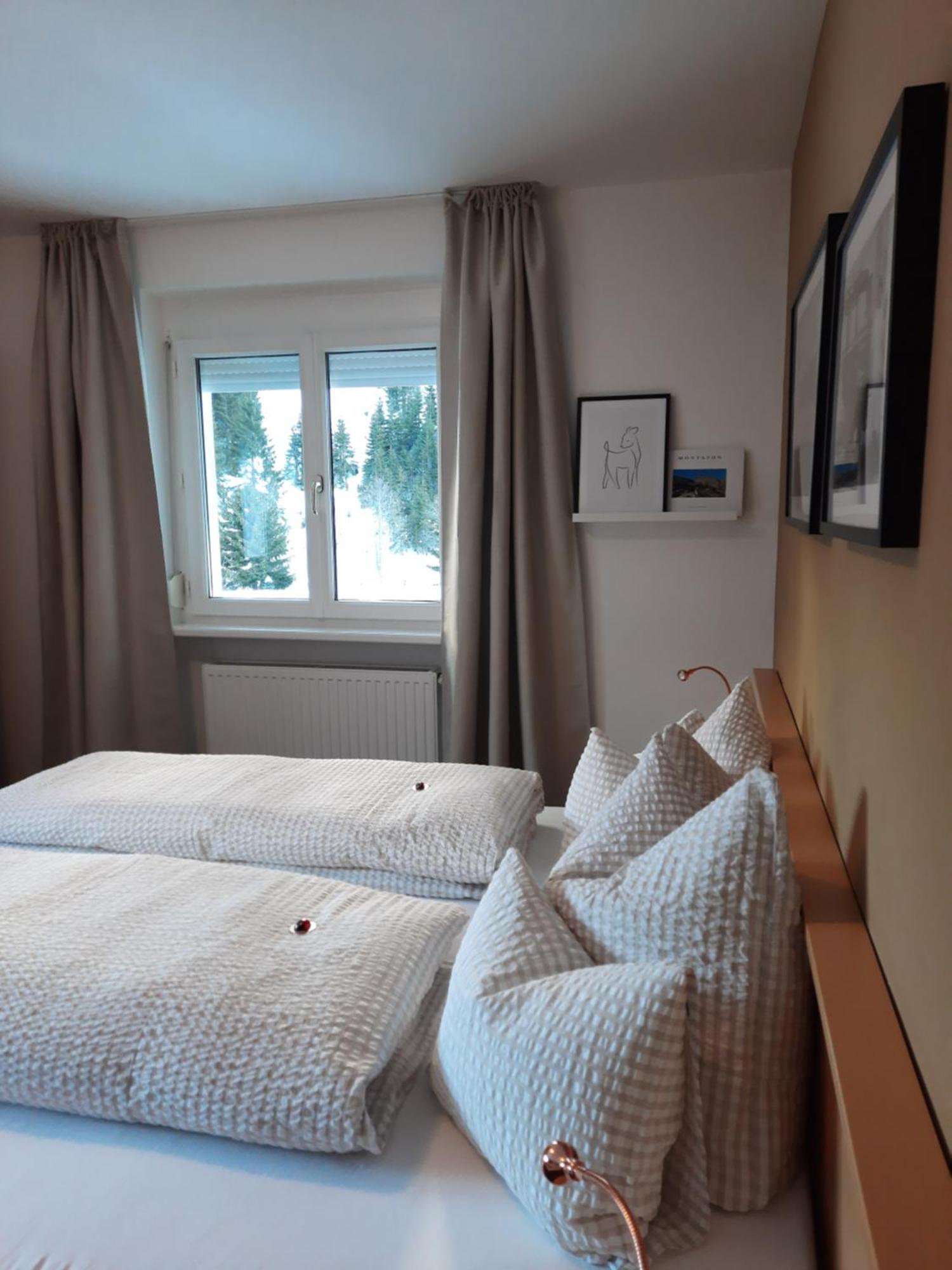 Valbella Bed & Breakfast พาร์เตอเนน ห้อง รูปภาพ