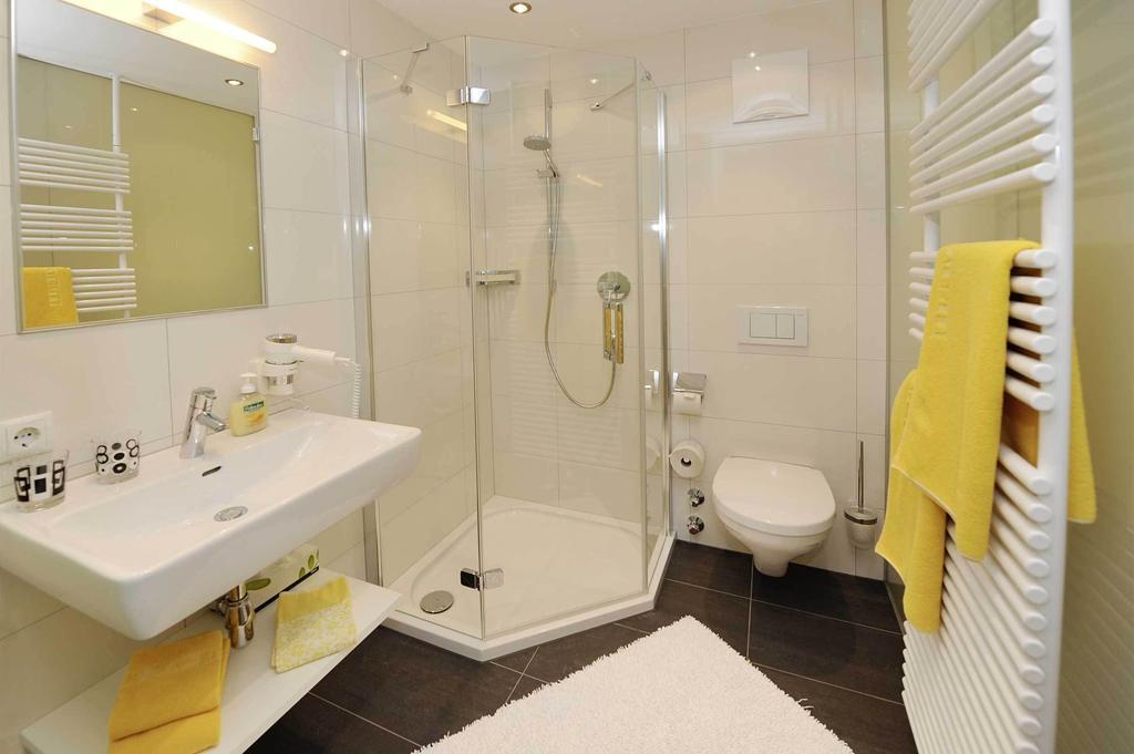 Valbella Bed & Breakfast พาร์เตอเนน ภายนอก รูปภาพ